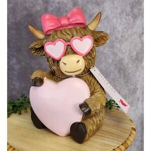 Bella Lux Valentine's Day Highland Cow With Pink Heart Sunglasses Bow Resin‎ NEW